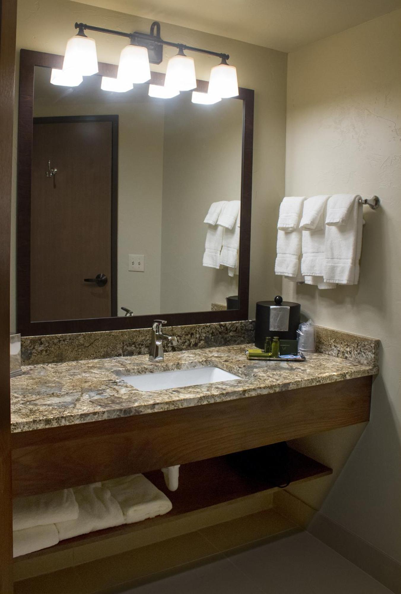 קולומביה פולס Cedar Creek Lodge & Conference Center חדר תמונה